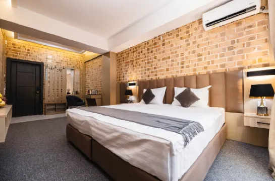 Art Air Hotel