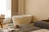 Wuyueli・Daydream丨Full View360° Panoramic Sunshine Golden Mountain Boutique Stay (Baisha Old Town) Hotels in Yulong