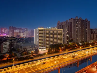 Cloud Four Seasons Prestige Hotel (Dalian Xixi Road Subway Station Branch) Hotels in Dalian
