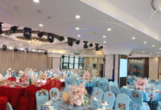 Gold Silver Dragon Hotel