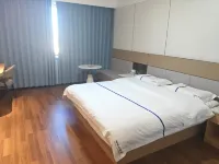 烏拉特後旗潮格ホテル