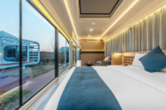 Youdian Ancient Village Capsule Homestay