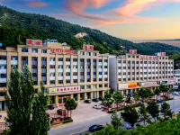 Tangyun Shengshi Grand Hotel (Huimin Garden) Hotels in Chengde County