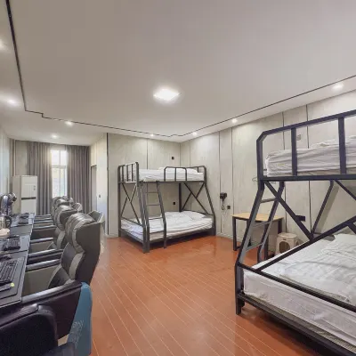 Xingan Constellation E-sports Hotel - parcheggio