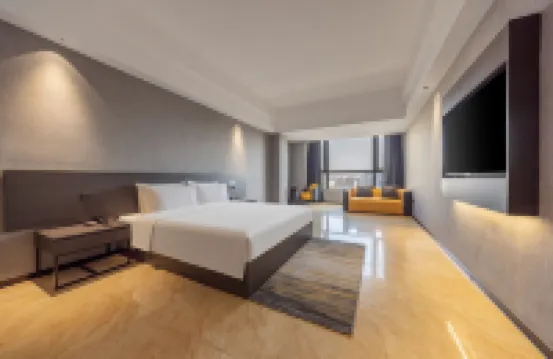 Xuwen Pineapple Pastoral Hotel (Xuwen Cultural Square)