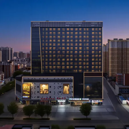 Ye Yuchen E-sports Movie Hotel (DingZhou Railway Station)