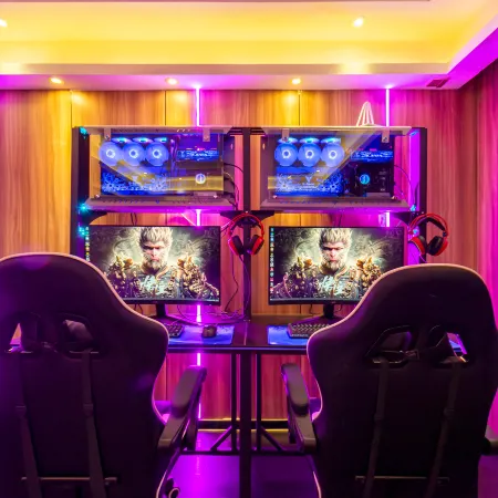 Back Street Esports Hotel