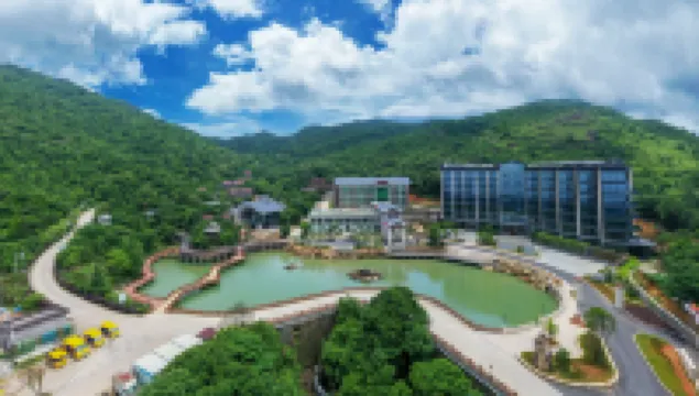 Hanshan se lake yunding resort (Fengshun Hotel, Meizhou)