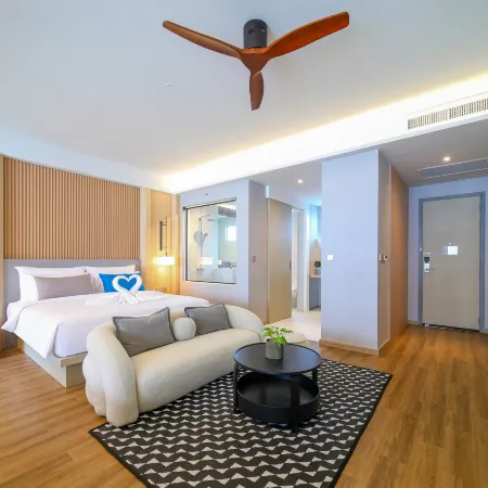 Lalynn Resort & Villas, Phuket Отели рядом с достопримечательностью «Ват Си Сунтхон»