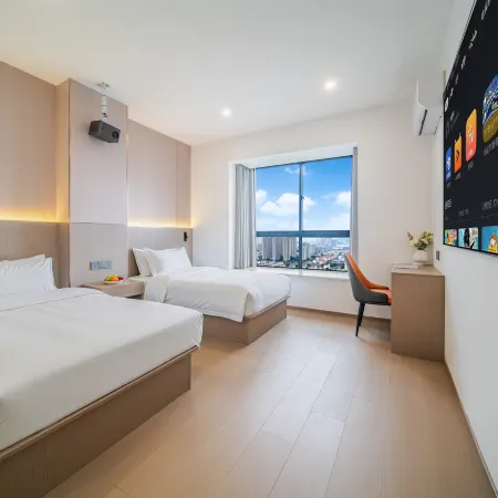 Cloud Hotel