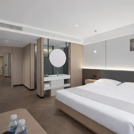 Yiju Hotel (Zhaxi Conference Memorial Hall Branch, Weixin County, Zhaotong, Yunnan)