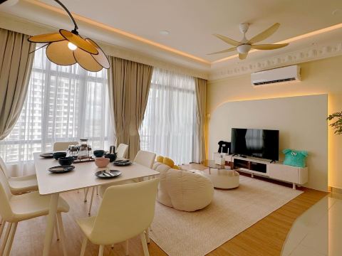Austin Regency by MWM Hotels in Tebrau