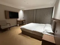 Lianjia Homestay - Parking