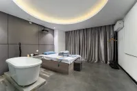 Alice International Hotel - Gym