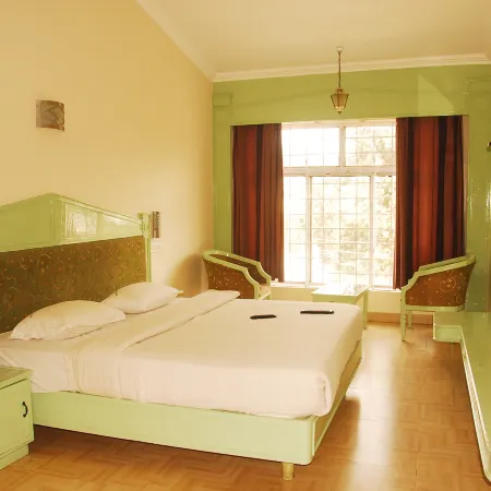 Hotel Sapphire Garden View
