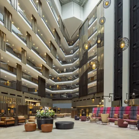 Sheraton Grand Tbilisi Metechi Palace