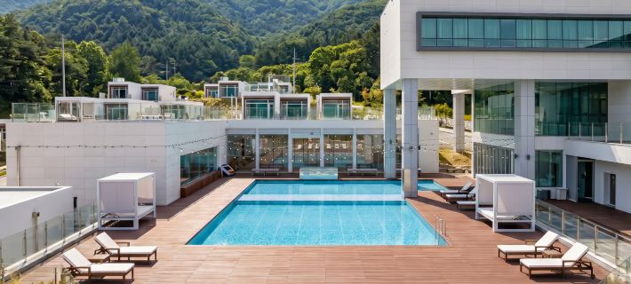 OVER THE MOUNTAIN 加平郡のホテル