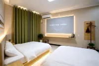 VecRay Homestay (Xinyi Street Xinjieqiao Branch)