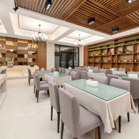 Hanwu International Hotel (Wuwei Wanda Plaza Branch)