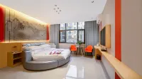 Changshun Qiguangli Theme Hotel