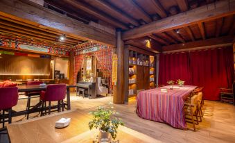 Shangri-La Feifan Tibetan Boutique Hotel