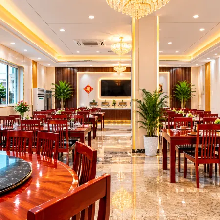 JUN YUE Hotel【Abuja No.8 Branch | Chinese-friendly | Three meals daily | 24-hour security patrol】