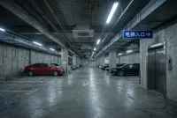 Huanlee Hotel (Dujiangyan Irrigation System Scenic Spot &Lidui Station) - parking