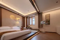 雲舒別院·宋氏美學·設計師度假民宿（大同古城牆華嚴寺店） - 停車場