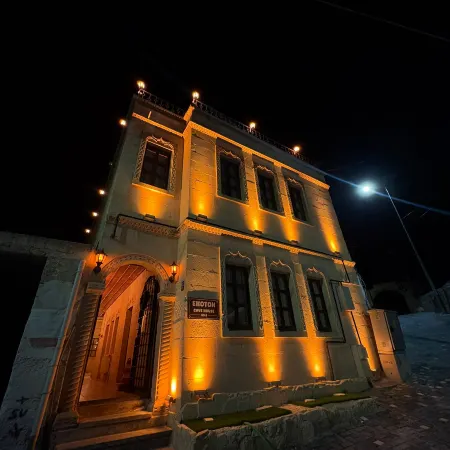 Ekoton Cave Hotel