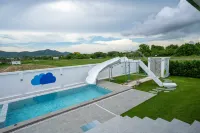 Konmek Poolvilla - Pool