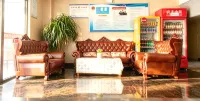Licheng Yayi Business Hotel