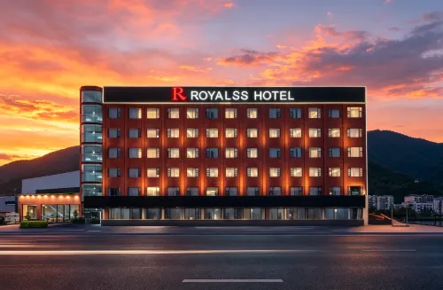 R ROYALSS HOTEL Hotel (Emei High-speed Railway Station Dafo Temple Tourist Area Branch) - Airport Shuttle