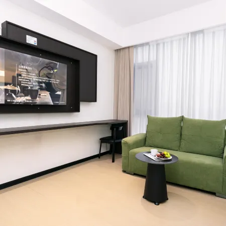 Mile Shanhai Xile Hotel (Honghe Water Town)