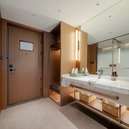 Howard Johnson Club Huarui Leshan Hotels in Muchuan