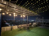 Roof Hostel - 2-Star