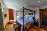 Sonesta Dahabeya Amirat I - Nile Cruise Ship From Luxor to Aswan 7 nights - New