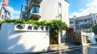 an Chui Hermit Guesthouse - خدمة نقل من وإلى المطار