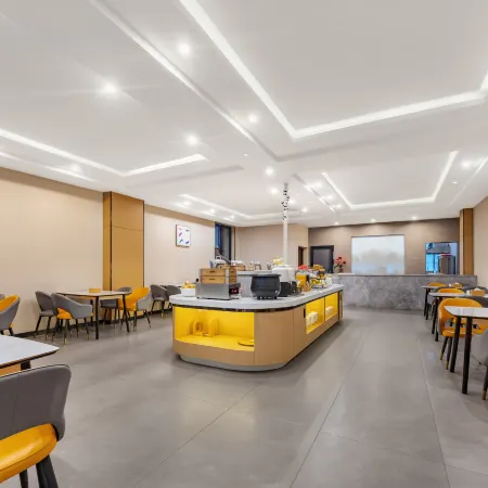 Tianyuan Mercure Hotel (North Passenger Transport Station Meihuan Park Branch)
