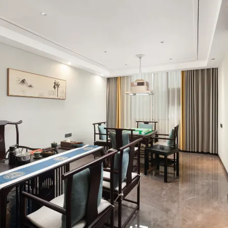 Jinlan'ou Hotel (Pingchang Chunguangyuan Commercial Pedestrian Street Branch)