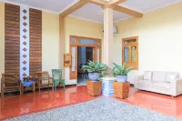 OYO 2440 Wallet Family Residence Syariah Hotel a Lumajang