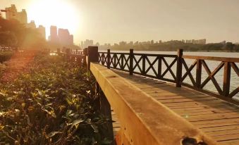 Zixin Garden Hotel (Ganzhou Station Vientiane City Branch)