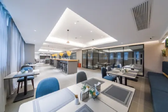 Homeinn Selected Hotel (Baise Longlin Yingbin Road Bus Terminal)