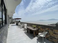 雞山伴海民宿（雞山島旅遊景區店）