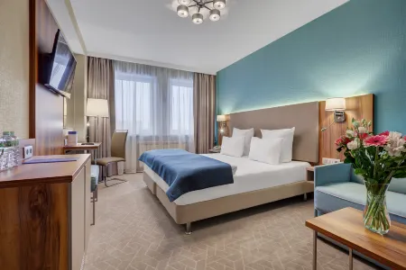 Отель Парк Тауэр Отели рядом с достопримечательностью «Останкинская Телебашня»