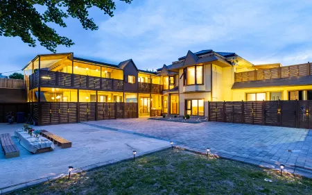 The Secret Holiday Home of the Wizard