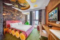 Vienna Classic Hotel (Wuhu Fantawild Phases Two, Three, and Four Jiuzi Ancient Town)