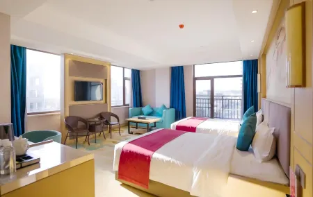 Senna Sunshine International Hotel（Independent Road Double Lion Square in SHV） Отели рядом с достопримечательностью «University of Management and Economic»