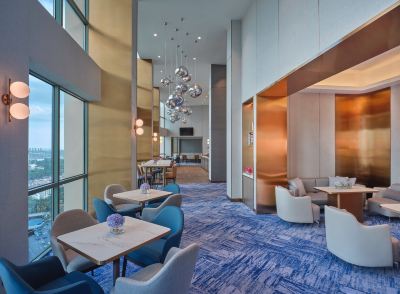 プレミアクラブウォーターフロントキングサイズベッド（新しく改装された部屋） グランド コプソーン ウォーターフロント シンガポールの写真