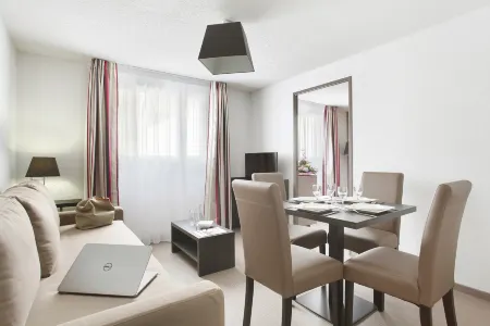 Appart Hotel Odalys City Marseille le Dôme Отели в г. Марсель