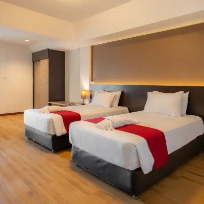 Golden Jade Suvarnabhumi Hotels near Jerusalem Old City